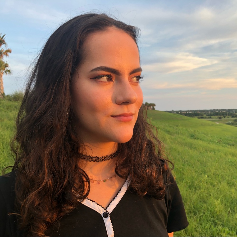 Meet your Posher, Valentina